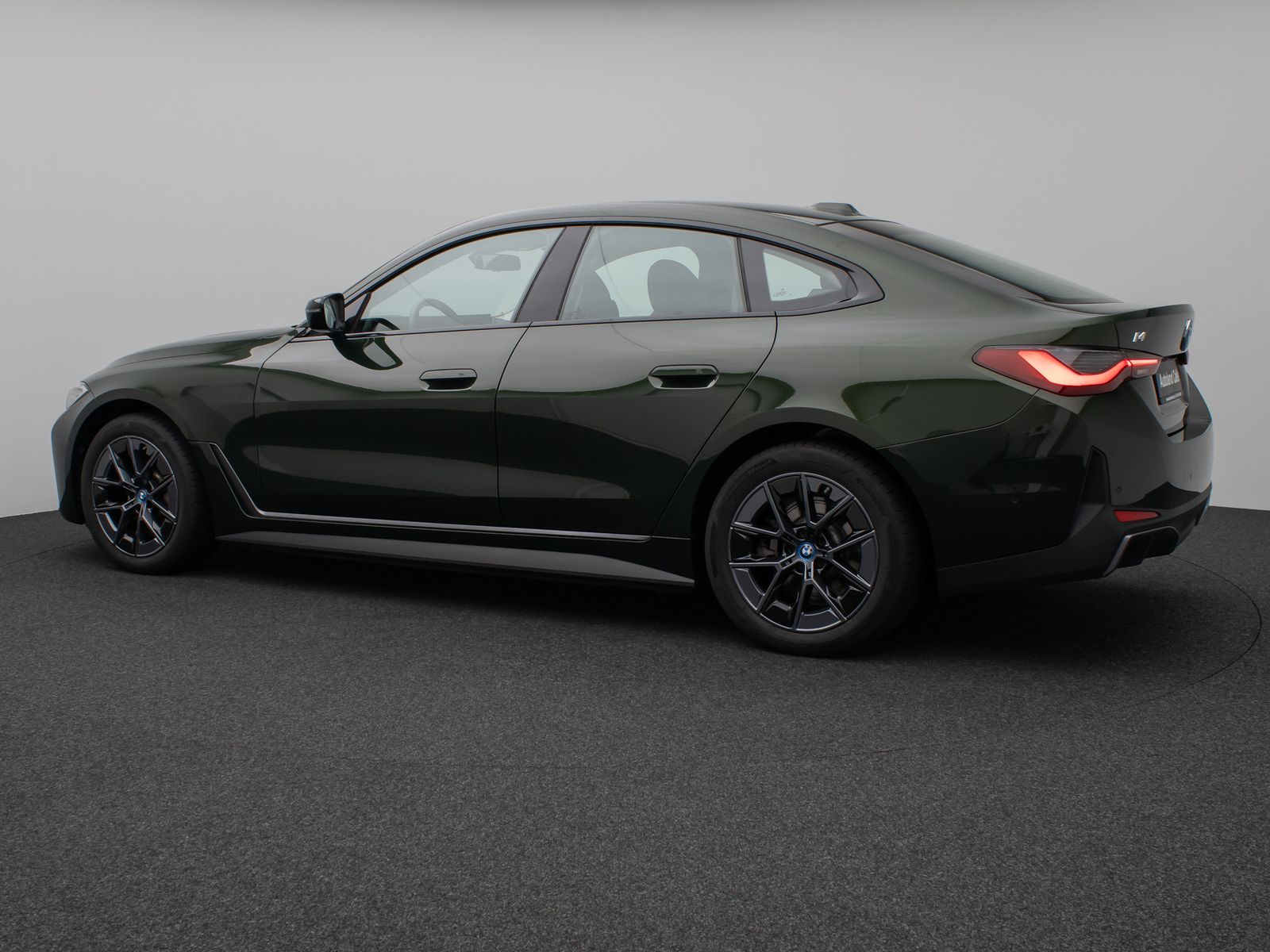 Fahrzeugabbildung BMW i4 eD40 Gran Coupè Kamera DAB HUD Alarm Komfort