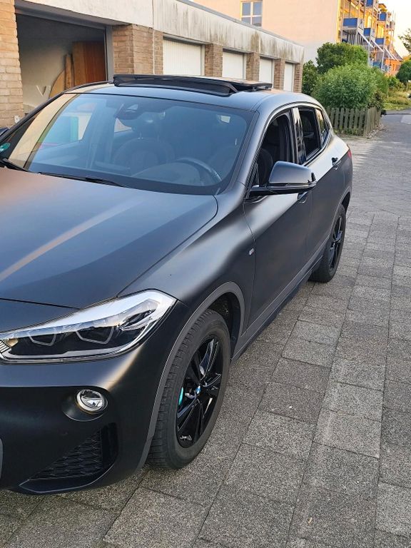 Image of BMW X2