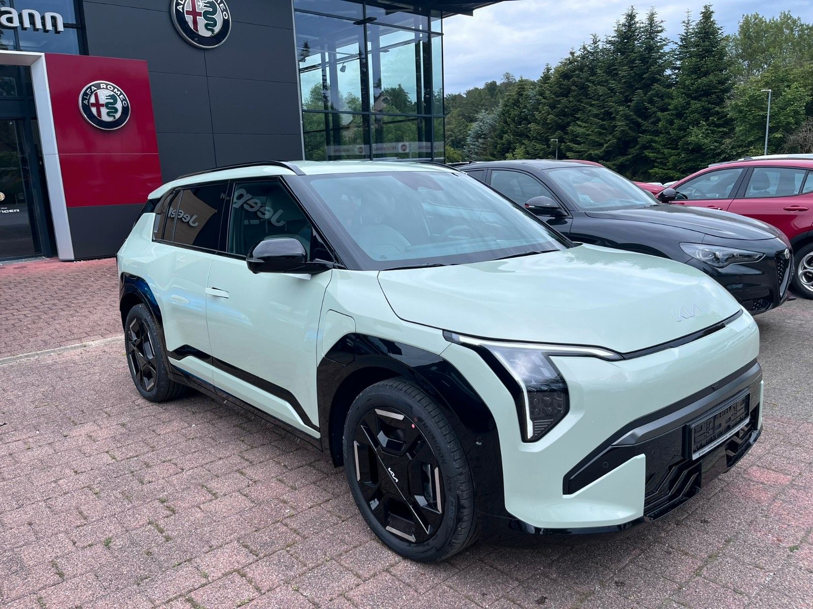 Fahrzeugabbildung Kia EV3 81 kWh 150 kW GT-line Frontantrieb
