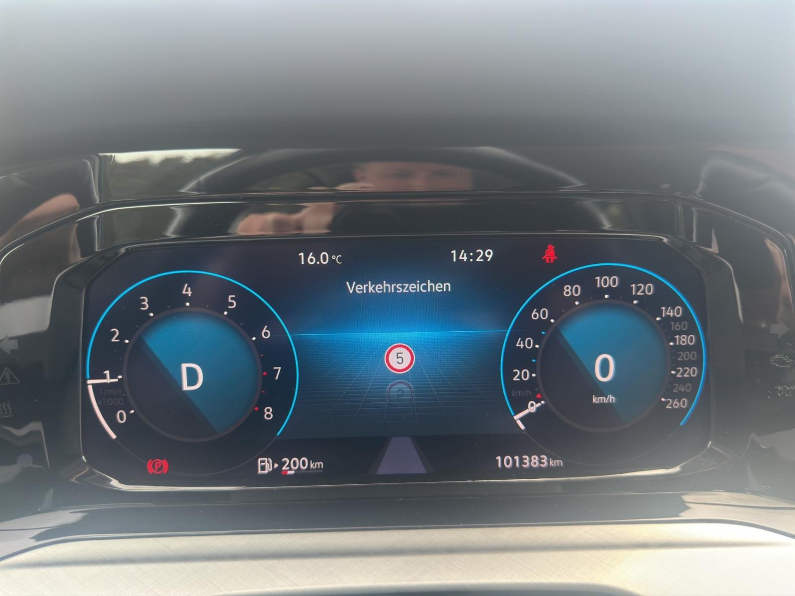 Volkswagen Golf VIII Variant 1.0eTSI*LIFE*LED*NAV*RFK*SITZH, миниатюра 13