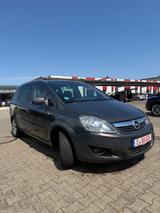 Opel Zafira B Family Plus 7SITZE - Opel Zafira in Solingen