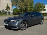 BMW 530i Touring Luxury Line mit Vollausstattung   - BMW 530: 530i