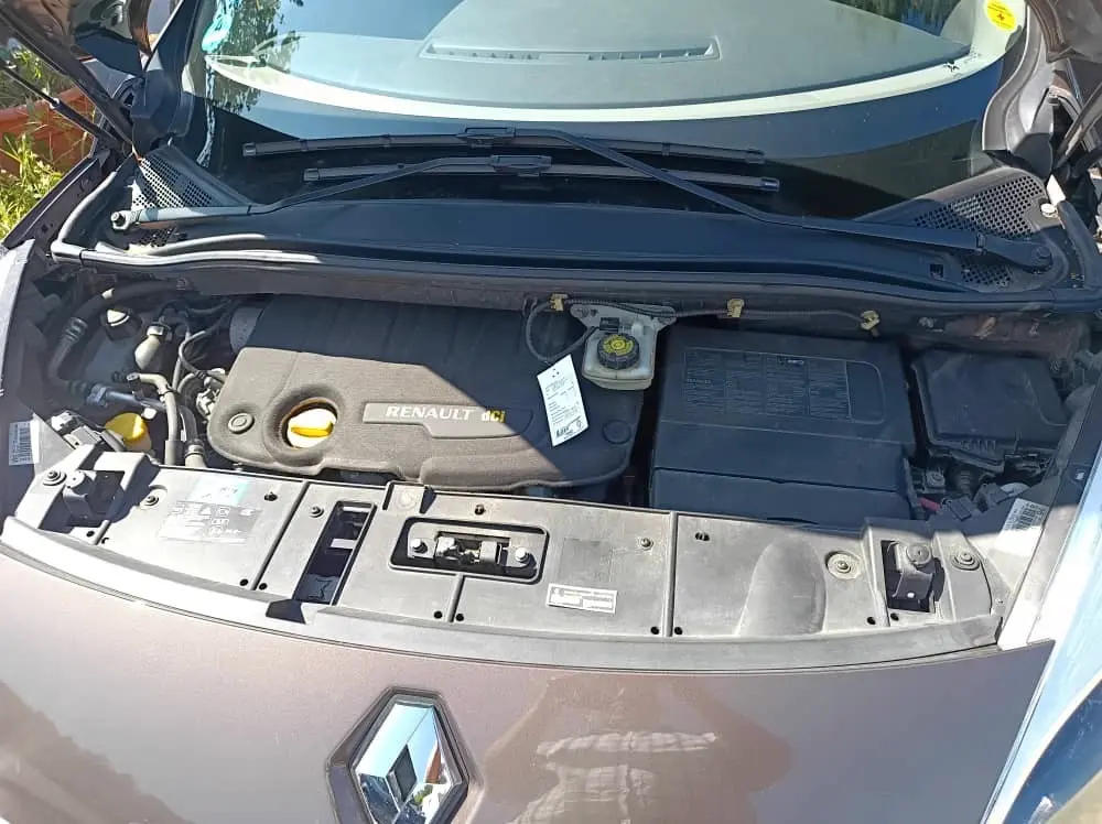 Renault Scénic III - 2.0 liters