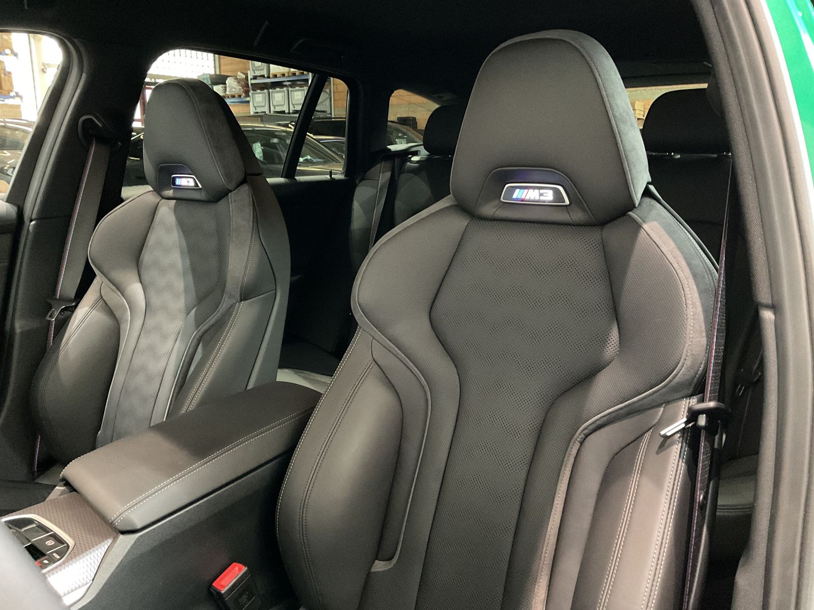 Fahrzeugabbildung BMW M3 Competition M Sportsitze, Harman Kardon, Dach