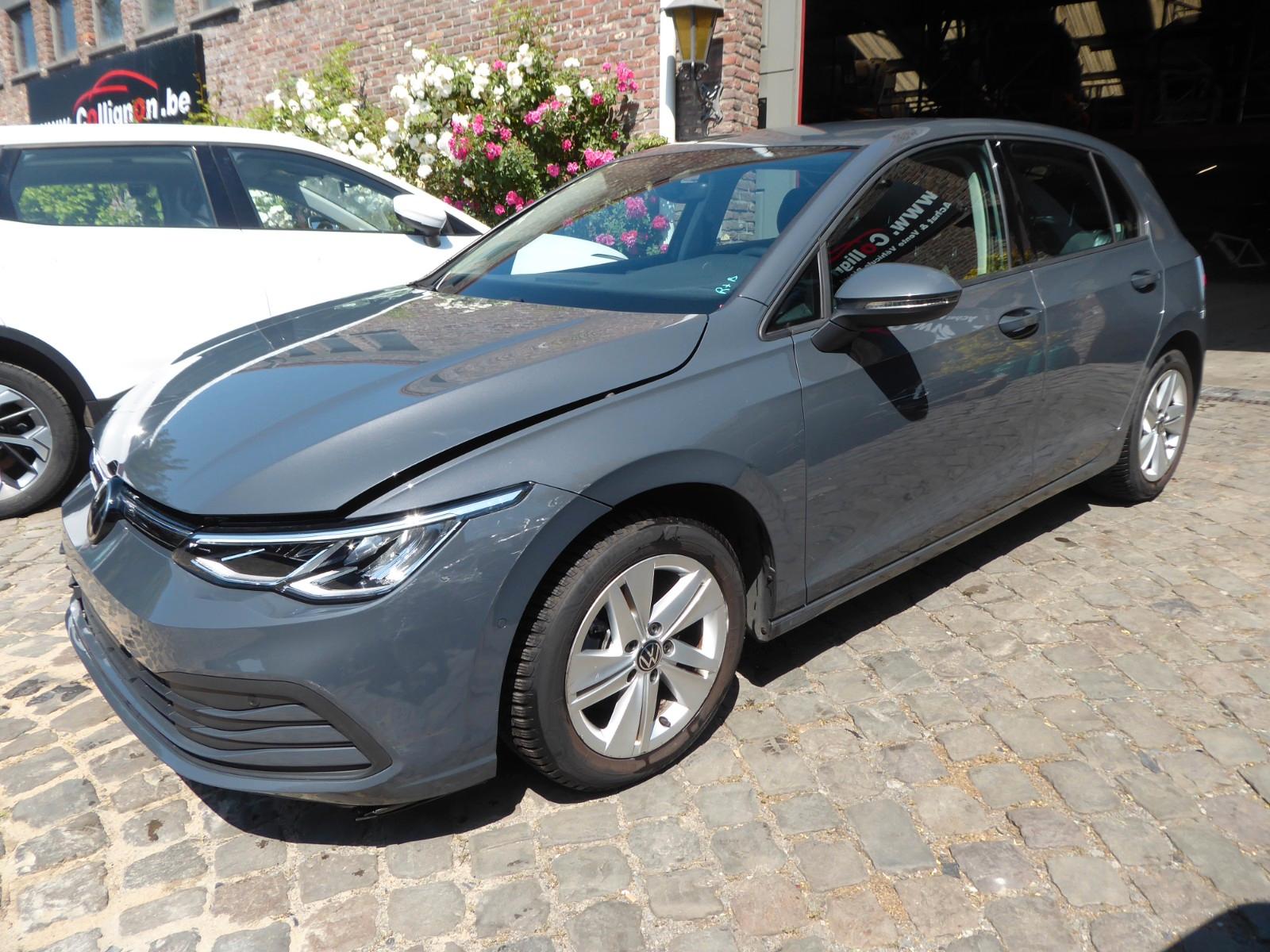 Volkswagen Golf VIII Lim. Life eTSI