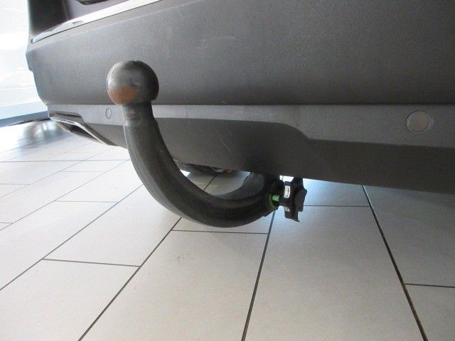 Fahrzeugabbildung Peugeot 5008 GT-LINE 1.2T LED/NAV/SHZ/PDC/360°/LEDER/AHK