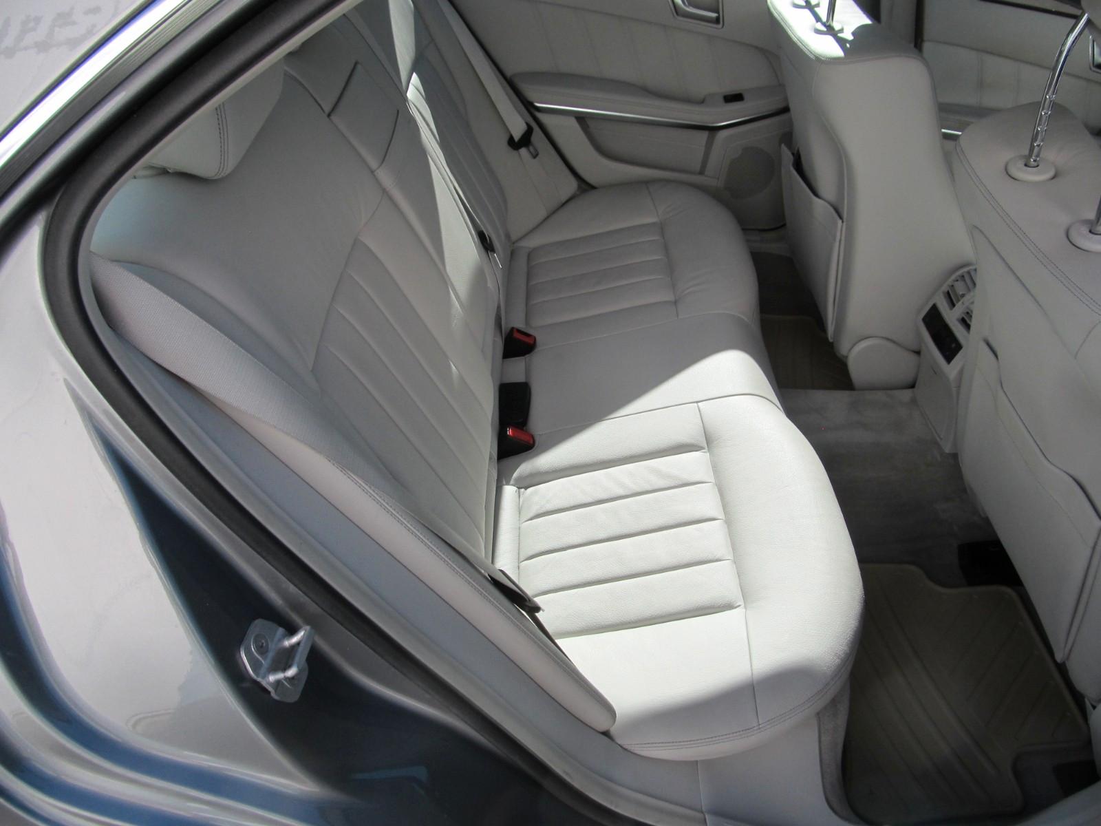 Mercedes-Benz E 300 E Limousine E 300 BlueTec-1.Hd-Leder-Navi