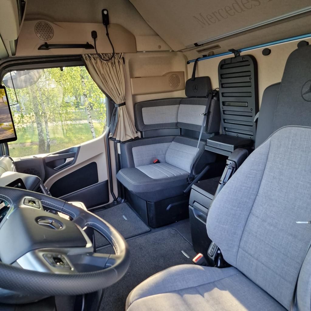 Fahrzeugabbildung Mercedes-Benz Actros 1848 LS Standklima+Retarder+SZM+L-FHS PC