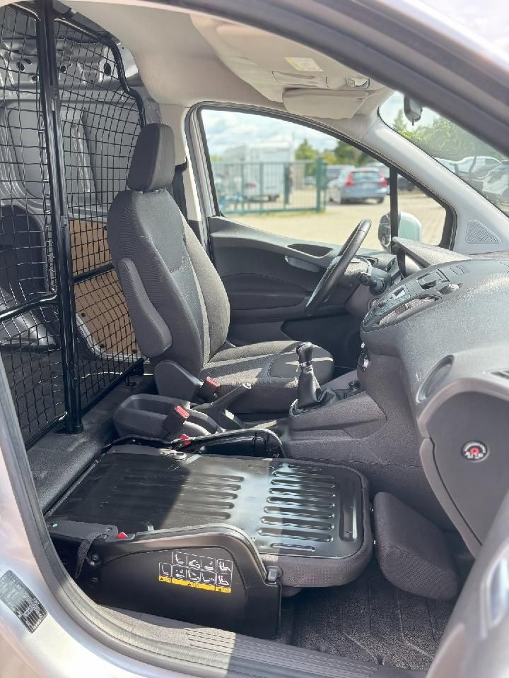 Fahrzeugabbildung Ford Transit Courier Trend