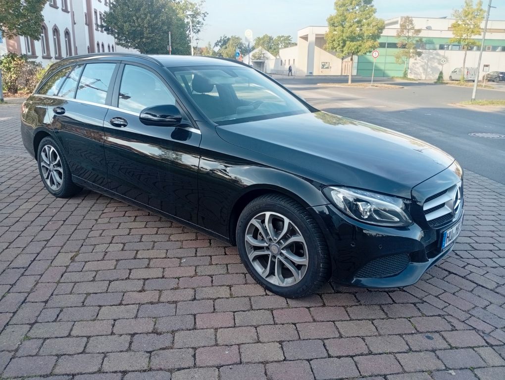 Image of Mercedes-Benz C 200