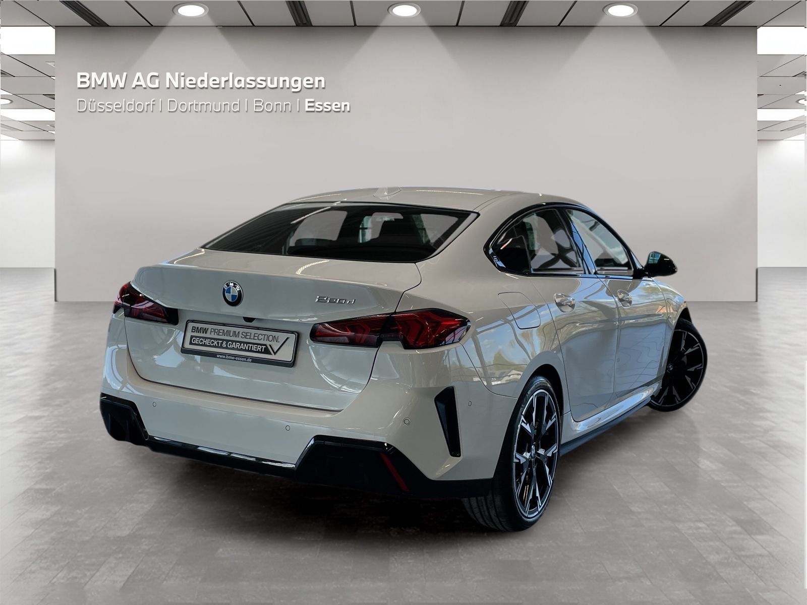 BMW 220 - Bild 4