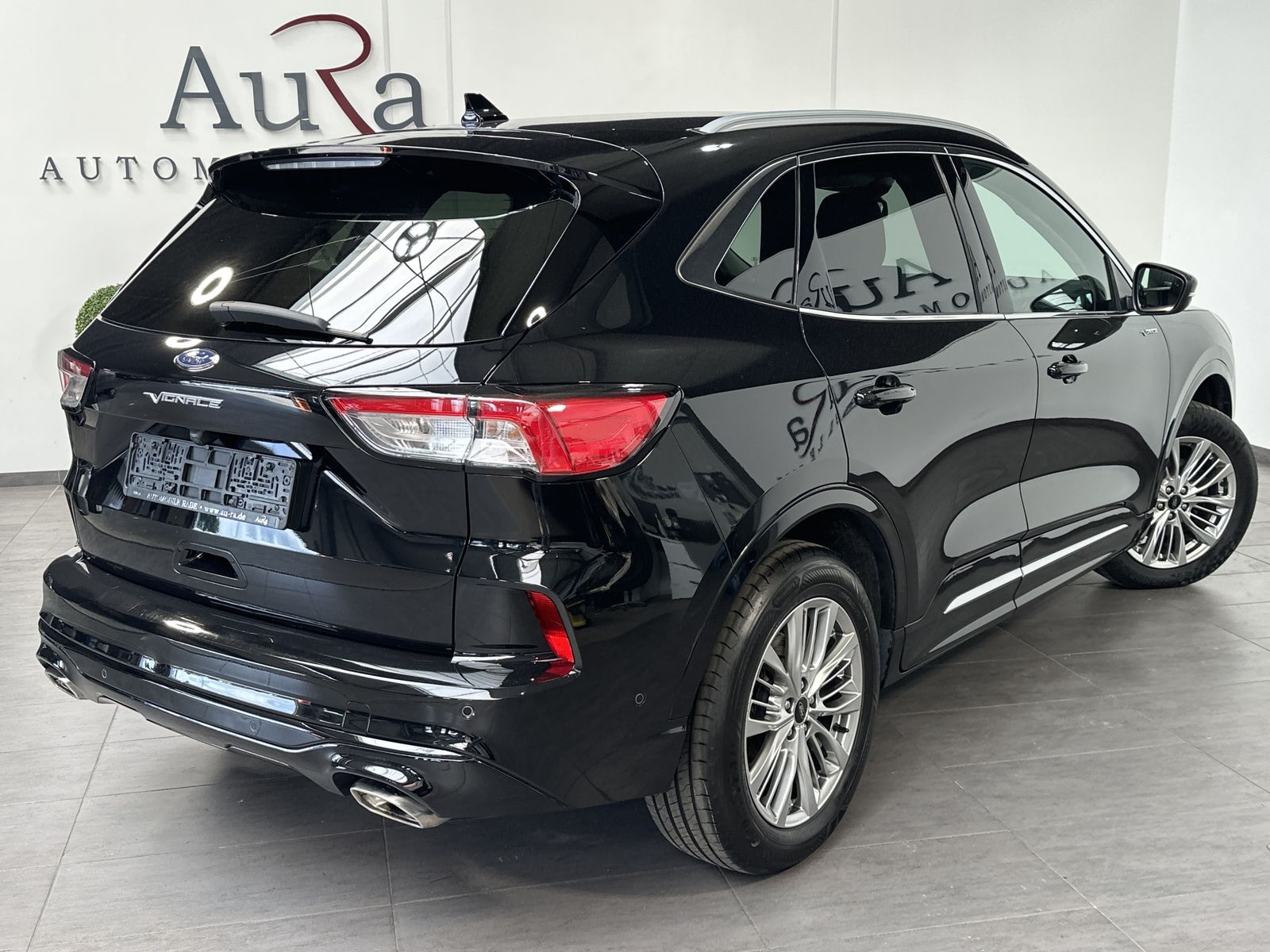 Fahrzeugabbildung Ford Kuga 2.5 Duratec PHEV Vignale NAV+LED+AHK+B&O+VC