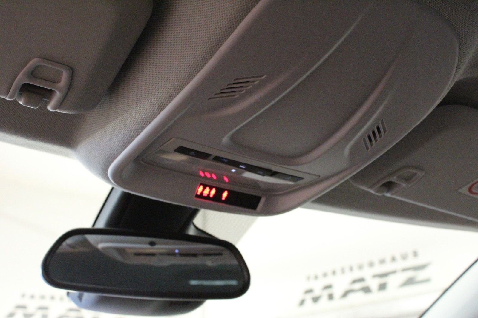 Fahrzeugabbildung Opel Crossland Ultimate 1.2 Turbo