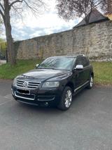 Volkswagen VW Touareg Individual V10 5.0 tdi mit Tüv - Volkswagen Touareg aus 2006: V10 TDI