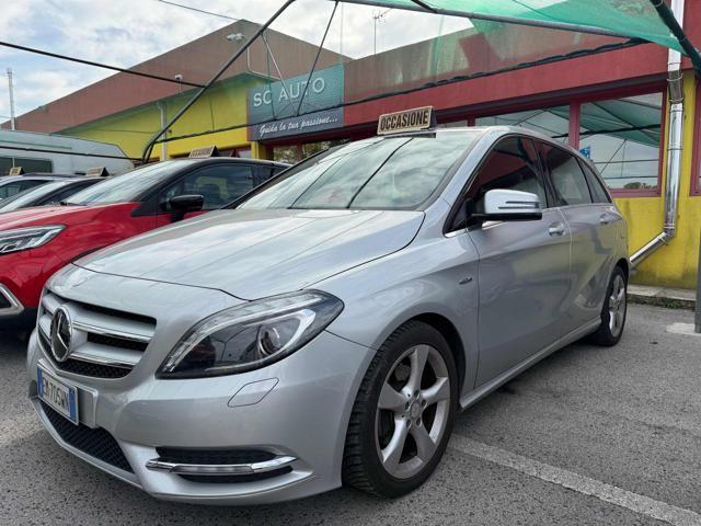 Mercedes-Benz B 200