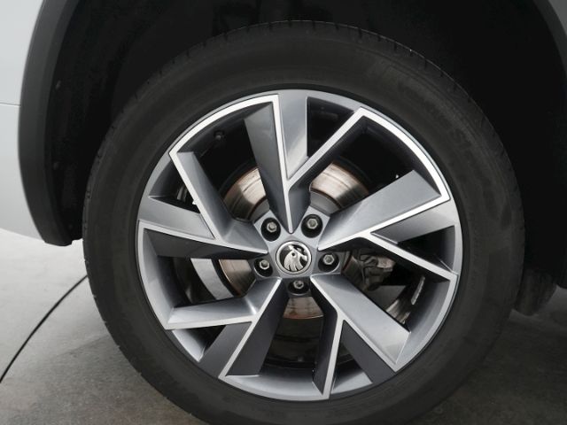 Kodiaq SPORTLINE TDI DSG+AHK+LED MATRIX+NAVI+RÜC