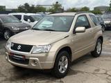 Suzuki Grand Vitara 1.6 Club 4x4 - Suzuki aus 2009