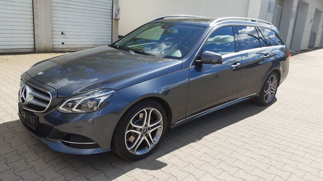 MERCEDES-BENZ E 200 T-Model. BlueTEC. AMG 7G-TRONIC. Avantgard