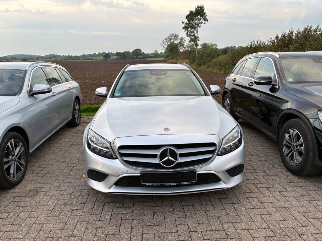 Image of Mercedes-Benz C 180