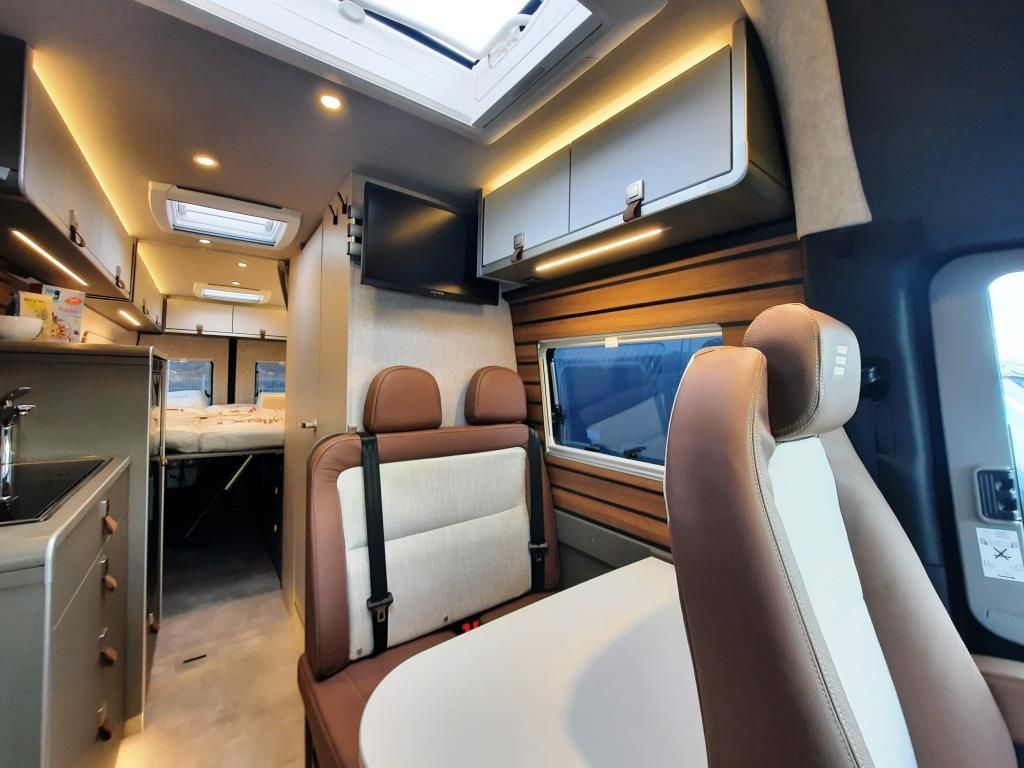 Fahrzeugabbildung HYMER / ERIBA / HYMERCAR Camper Van Grand Canyon S 700 Verfüg./Sale 19.85