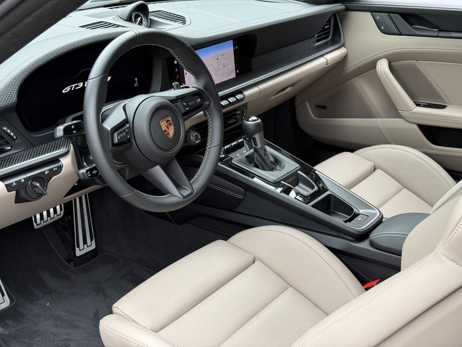 PORSCHE 992 911  GT3 Touring Paket LIFTSYSTEM*BOSE*CARBO