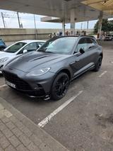 Aston Martin DBX 707 MY25 Satin Xenon Grey, Q interior - Aston Martin Gebrauchtwagen von 2025