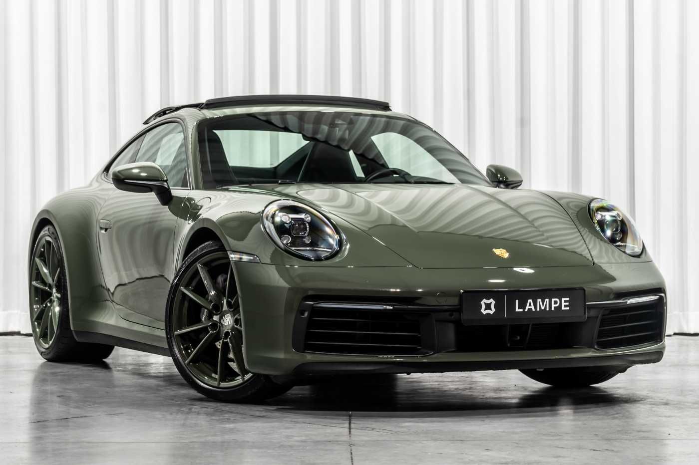 Porsche 992 .1 Carrera 2 Coupé PTS Black Olive Green Sch