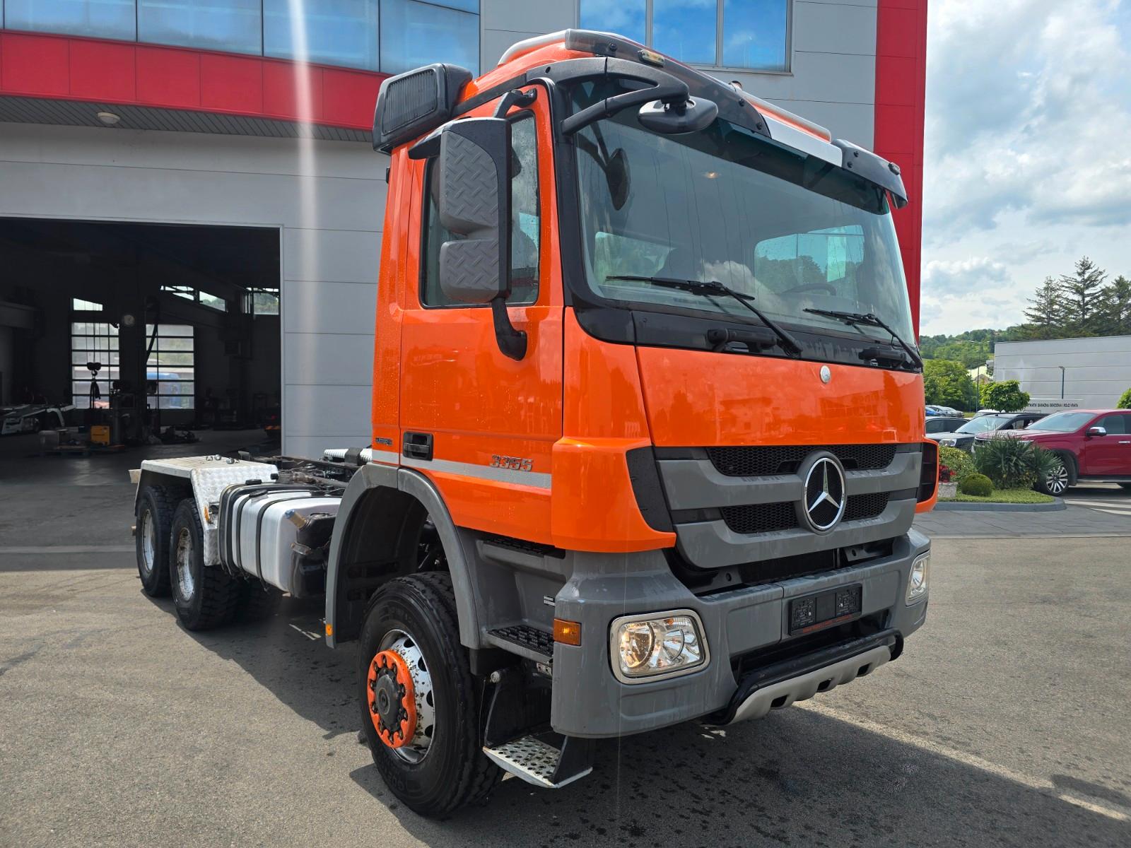 Mercedes-Benz Actros 3355 Motor V8