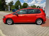 Volkswagen Golf Sportsvan 1.4 TSI Lounge NAVI ALU - mit Benzin-Antrieb: Orange, Limousine