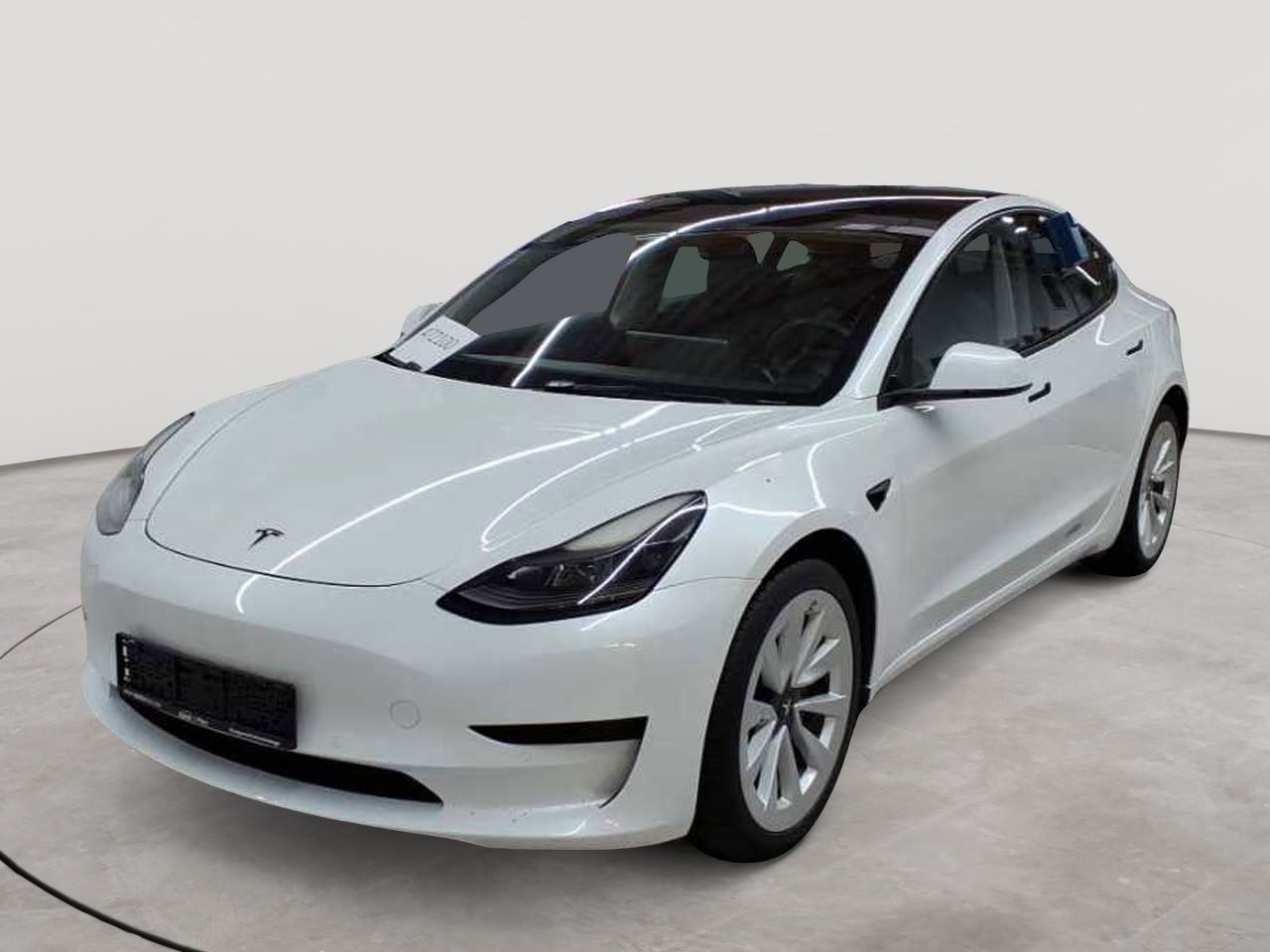 Tesla Model 3 Standard Reichweite Plus imagem 2