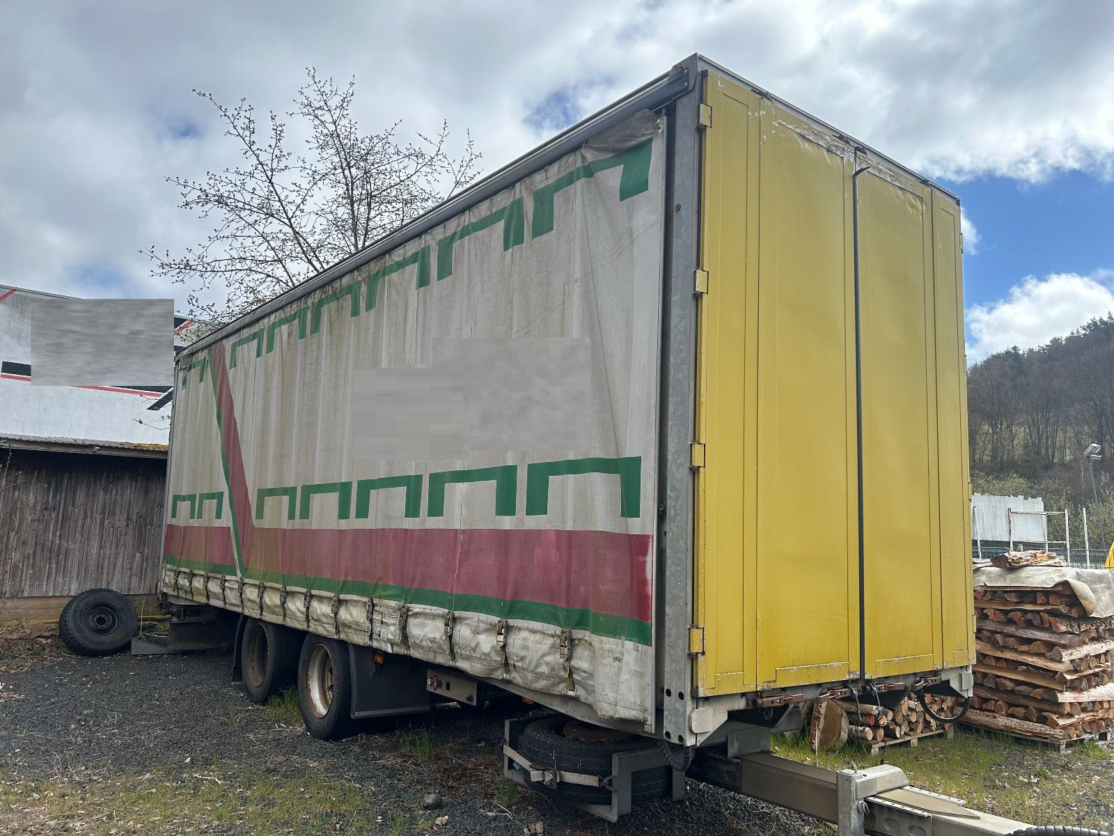 Fahrzeugabbildung Andere Gleich 18000 Anhänger Pritsche+Plane