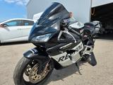 Honda CBR 1000 RR - HONDA 2004 RR CBR 1000