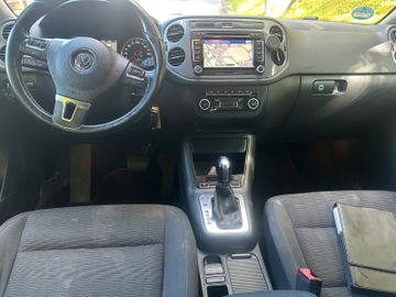 Volkswagen Tiguan - 8