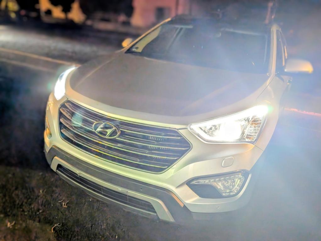 Hyundai Grand Santa Fe