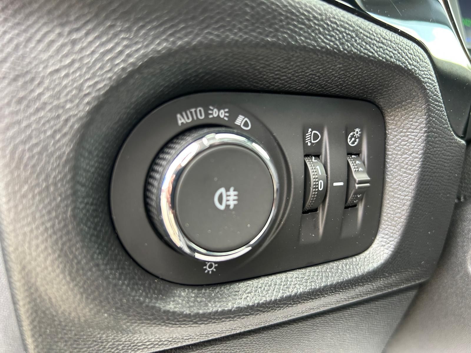 Fahrzeugabbildung Opel Corsa elektro°50 kWh°SOH 99%°LED°Winterpaket
