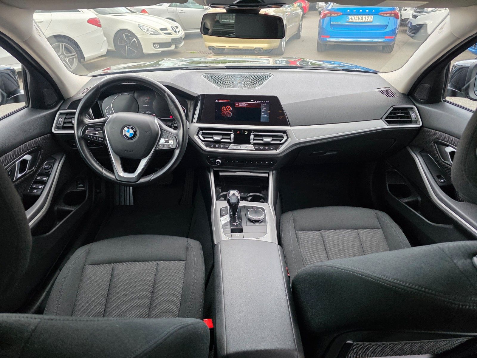 BMW 318 3 Touring 318 i Advantage foto 9