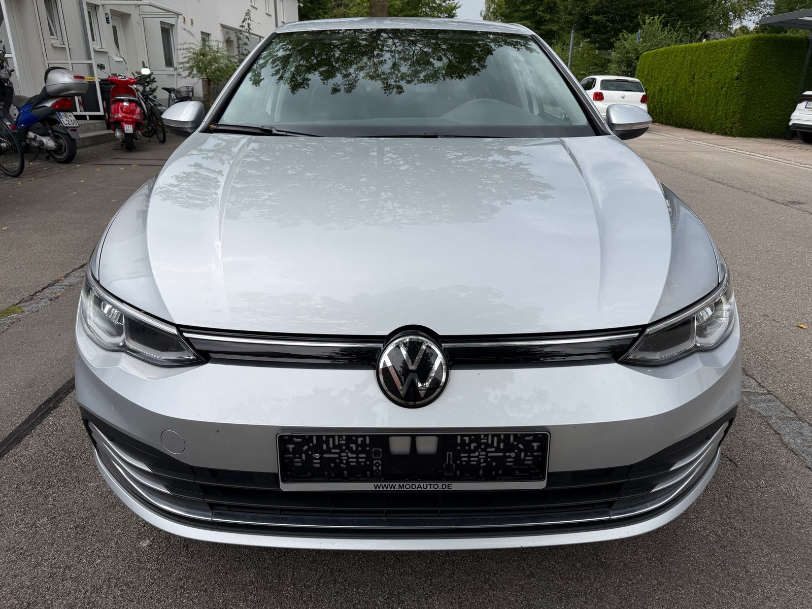 Volkswagen Golf VIII 2.0 TDI Lim. Active Navi, LED, SHZ imagem 3