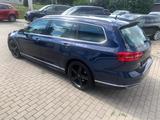 Volkswagen Passat Highline 4Motion 2,0 TDI Aut. LED R-line - gebrauchte VW Passat Variant aus dem Jahr 2016