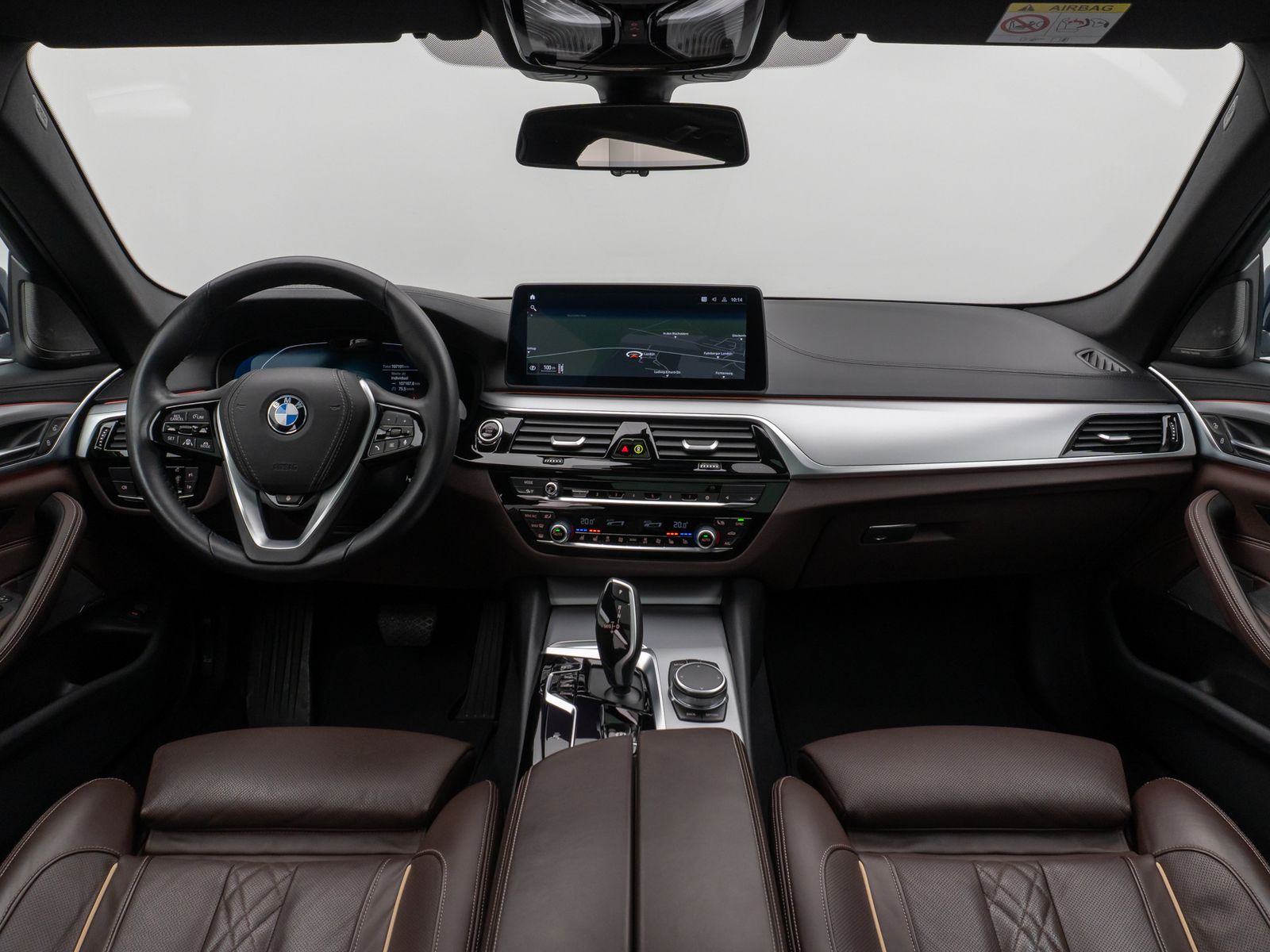 Fahrzeugabbildung BMW 520d xD Panorama Massage HUD H/K Individual-Voll