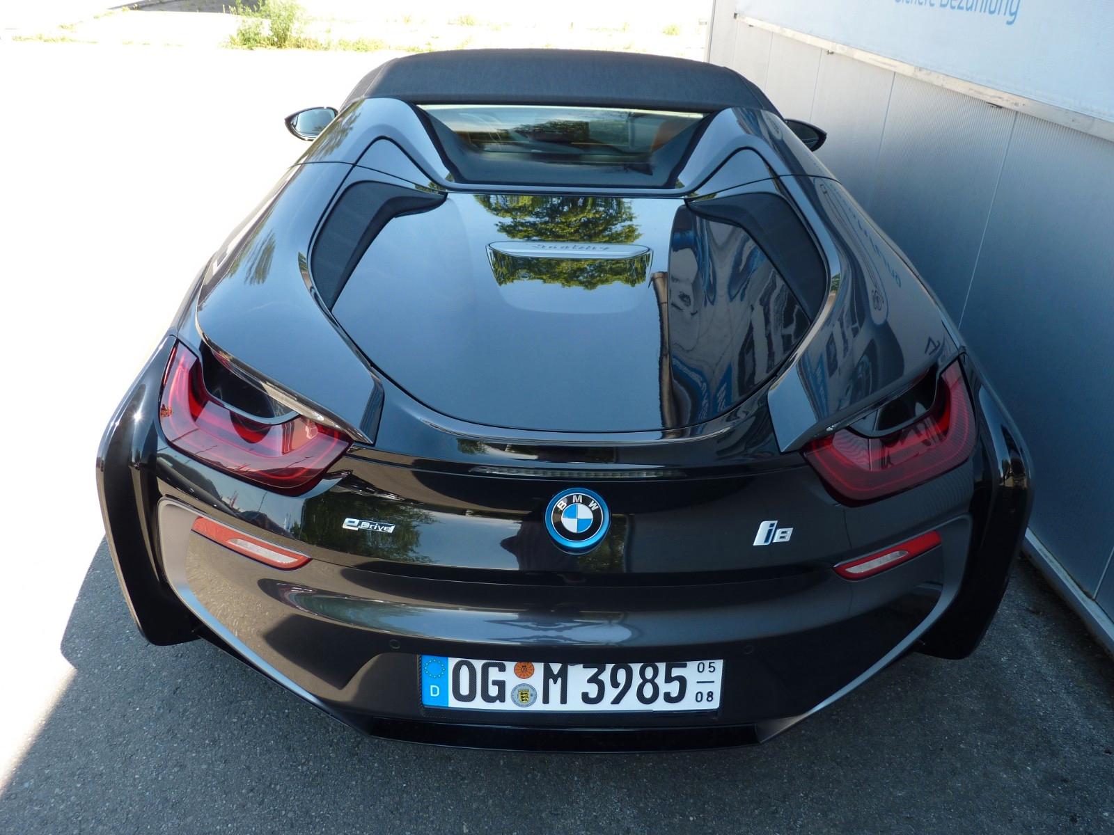 BMW i8 Roadster Laser / H & K / HUD / Voll / Top