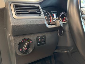 Volkswagen Caddy Maxi Trendline TSI*5-SITZER*XENON*1.HAND*
