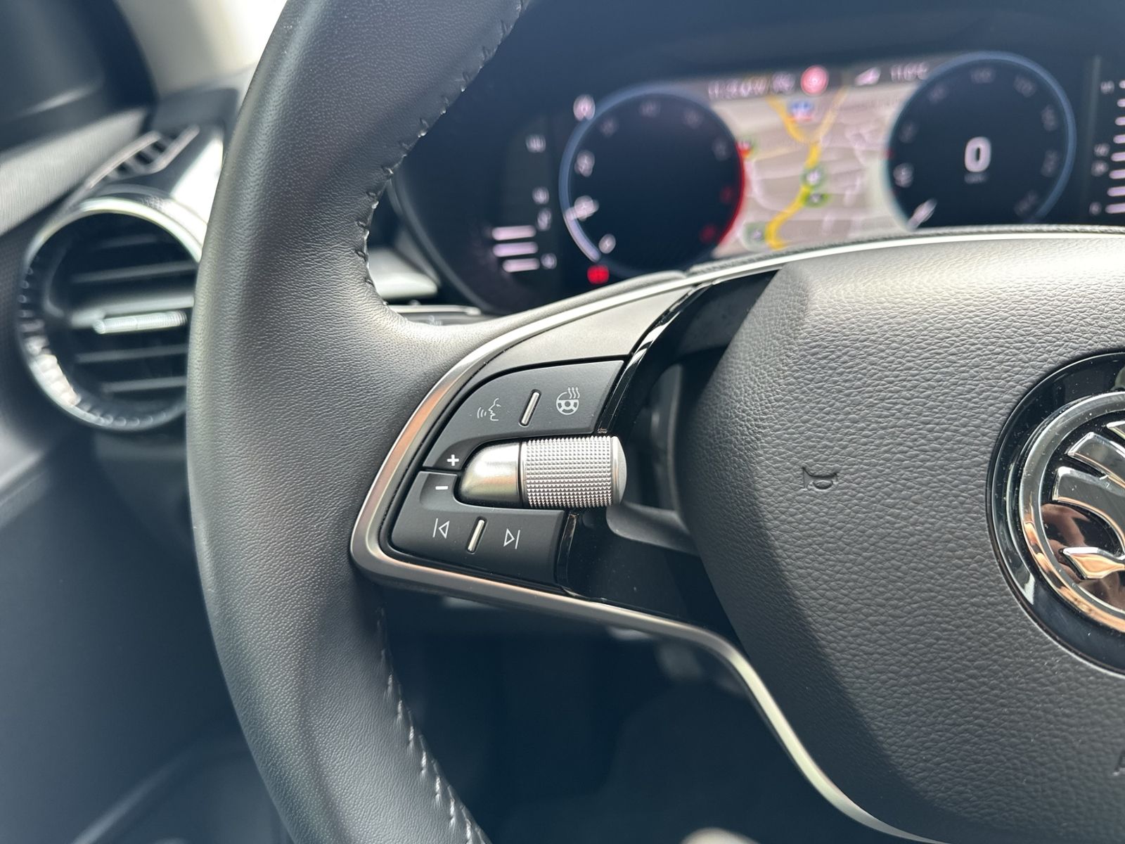 Fabia 1.0 TSI Drive, Winterpaket plus, Infotainm