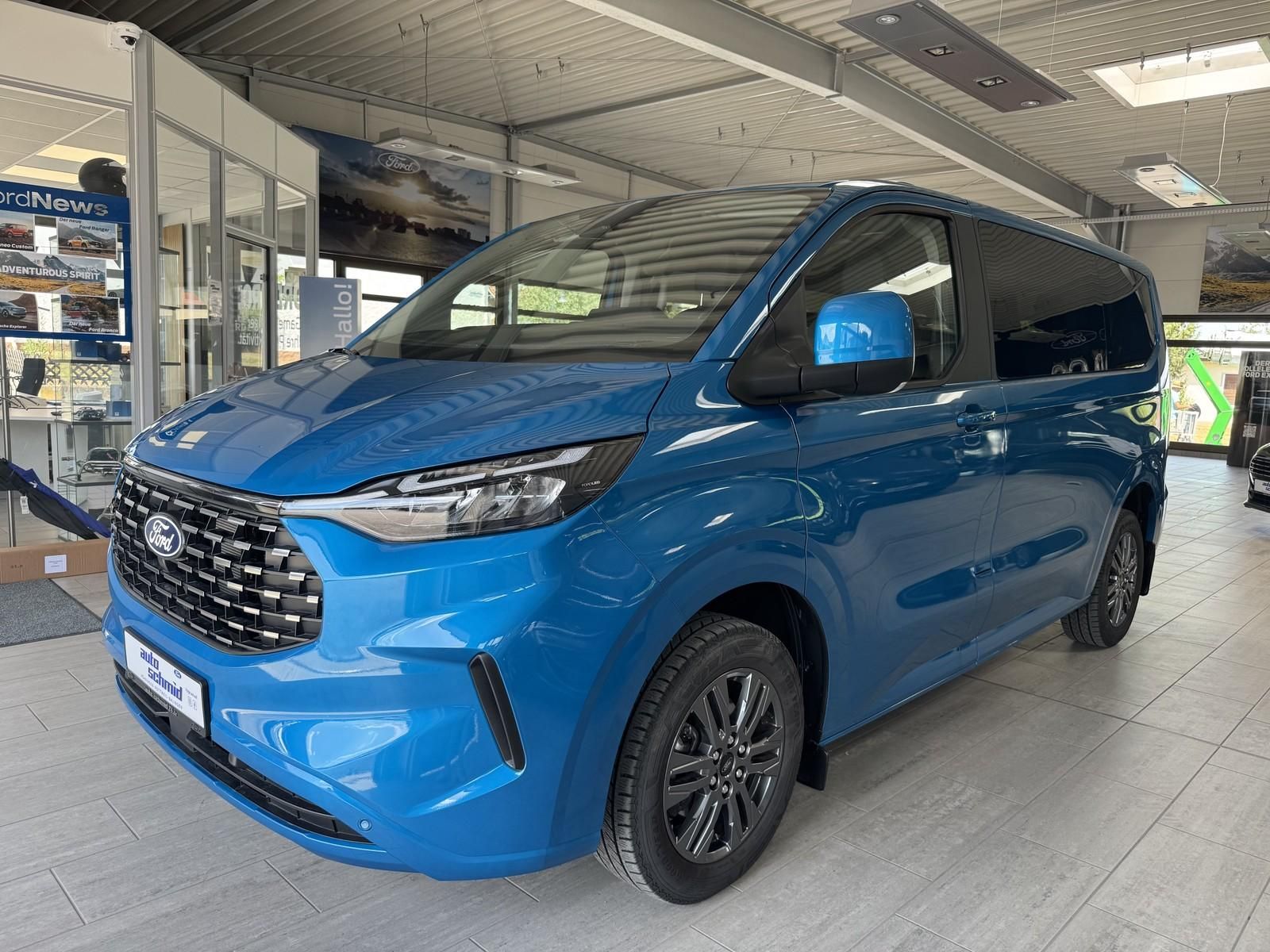Ford Tourneo Custom L1 Titanium FWD AHK schw.