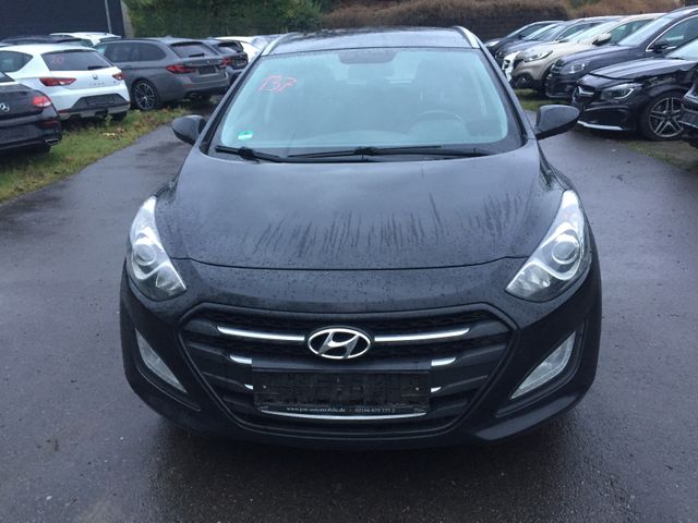 Hyundai i30 cw    1,4  blue Classic