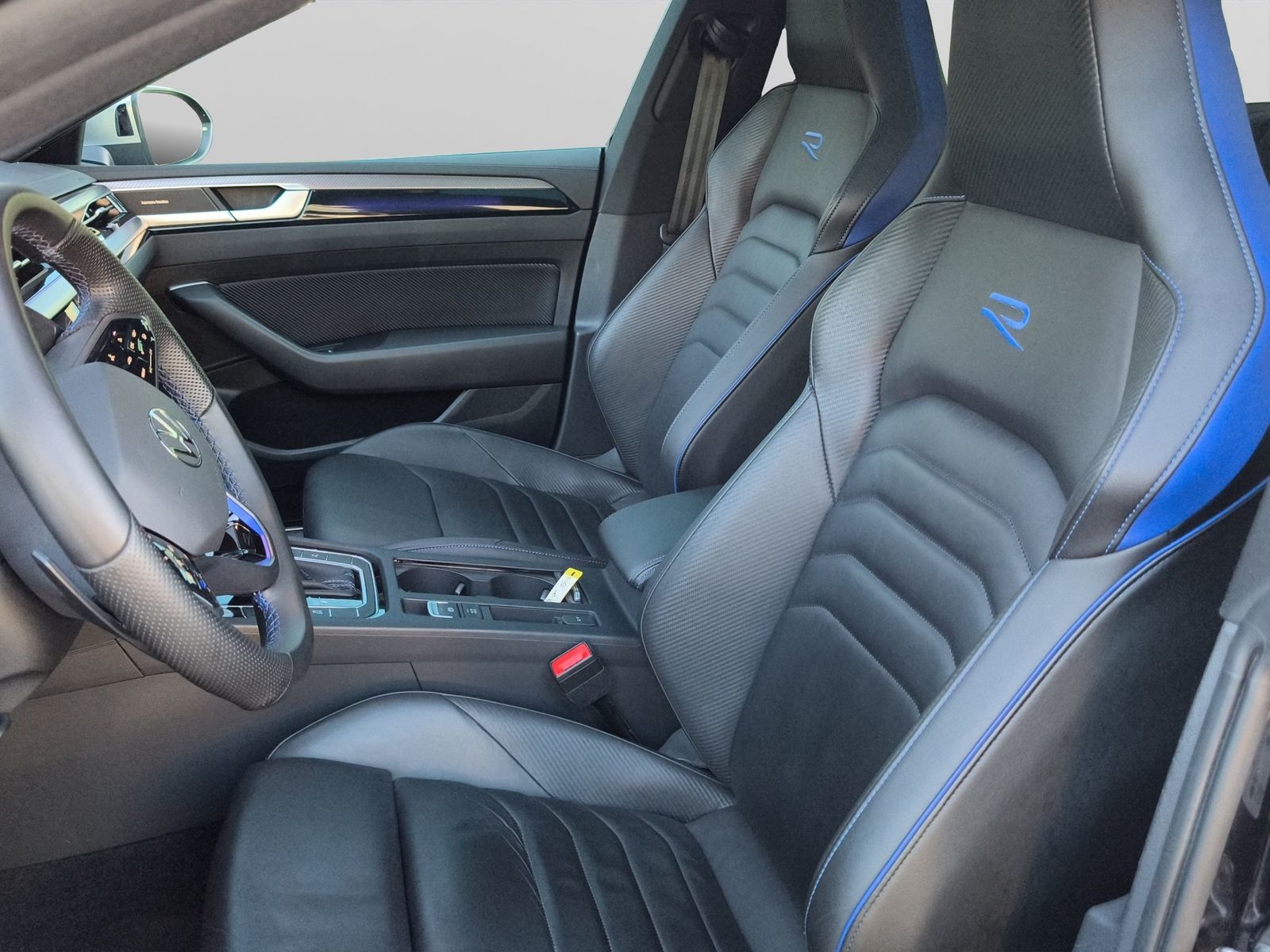 Volkswagen Arteon SB 2.0 TSI DSG 4Mo R IQ.LIGHT NAVI-PRO HU foto 12
