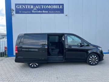 Mercedes V 220 - 8
