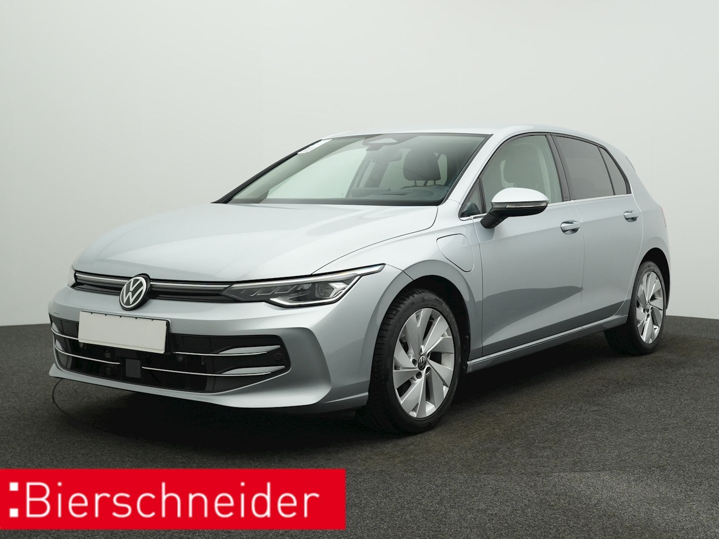 Volkswagen Golf 8 1.5 TSI eHybrid DSG 5-J-GAR NAVI AHK LED