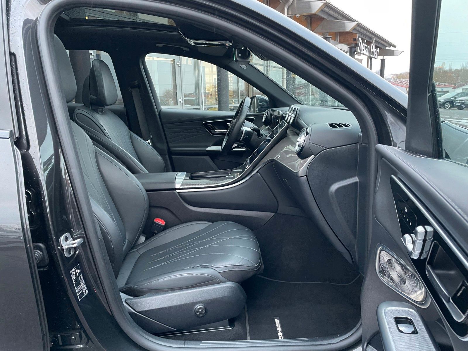 Fahrzeugabbildung Mercedes-Benz GLC 300d AMG+Digital+Distr+Pano+AirM+AHK