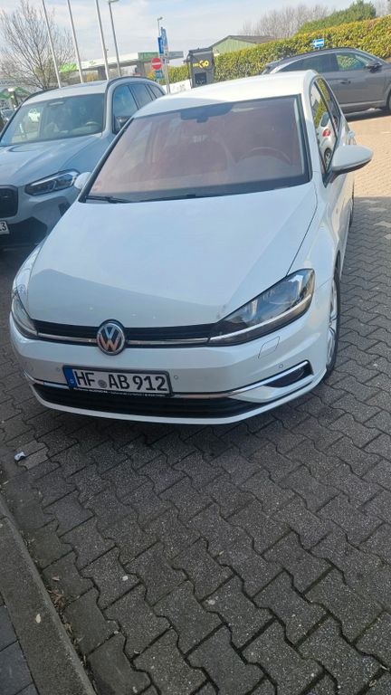 Image of Volkswagen Golf