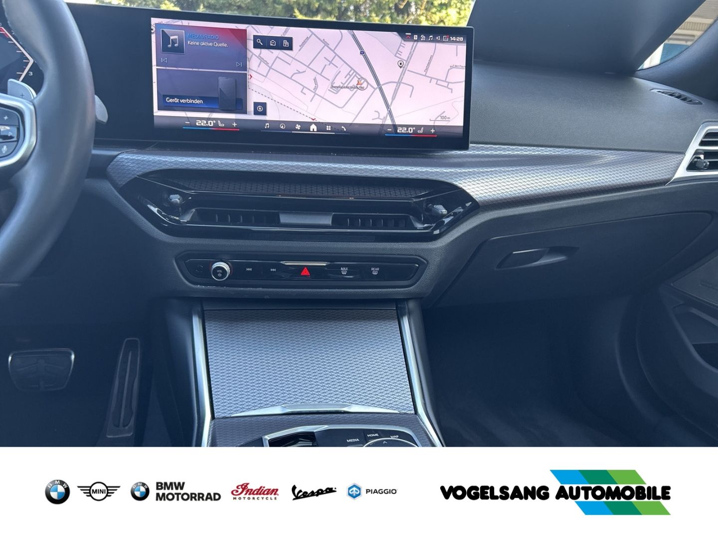 Fahrzeugabbildung BMW M340i xDriveTouring,Panodach,SurroundView,H&KSou